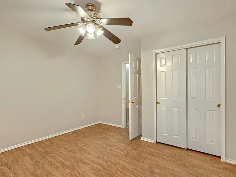 1506 Campanella Cv — Photo 22