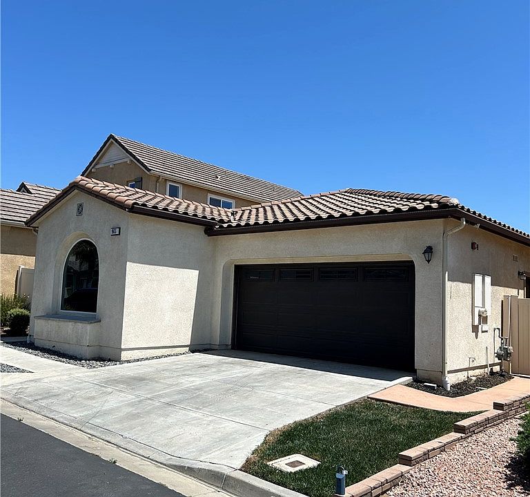 1st image of 965 Coronado Cir