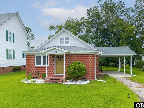 614 Croatan Ave, Manteo, NC 27954