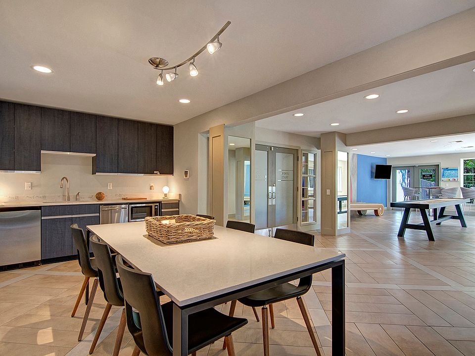 Clubhouse Kitchen