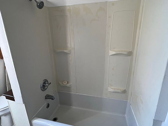 2nd image of 318 Brady St APT 8