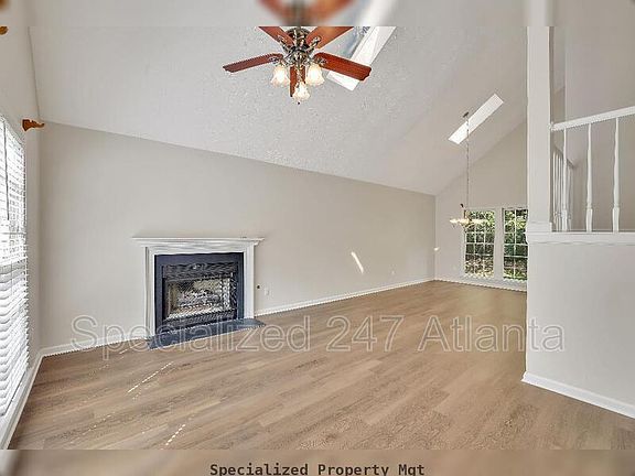5th image of 303 Poplar Grove Ct