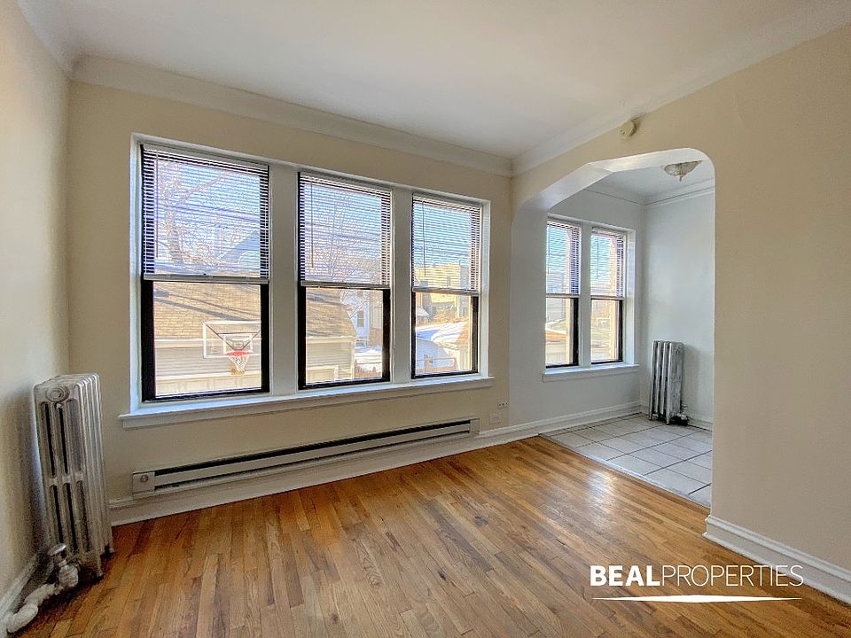 1st image of 4614 N Paulina St APT 207