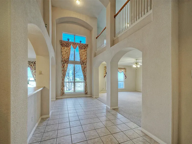 601 Indian Run Dr — Photo 8