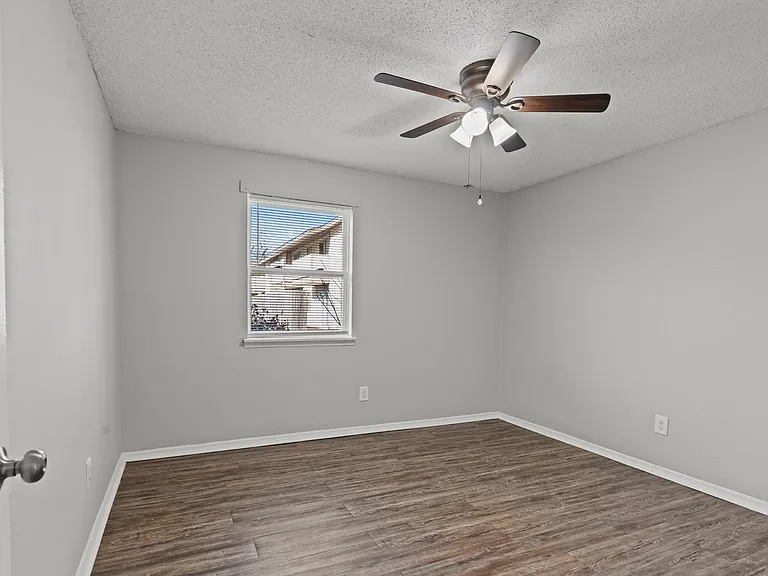 4205 Patton Rd SW — Photo 8