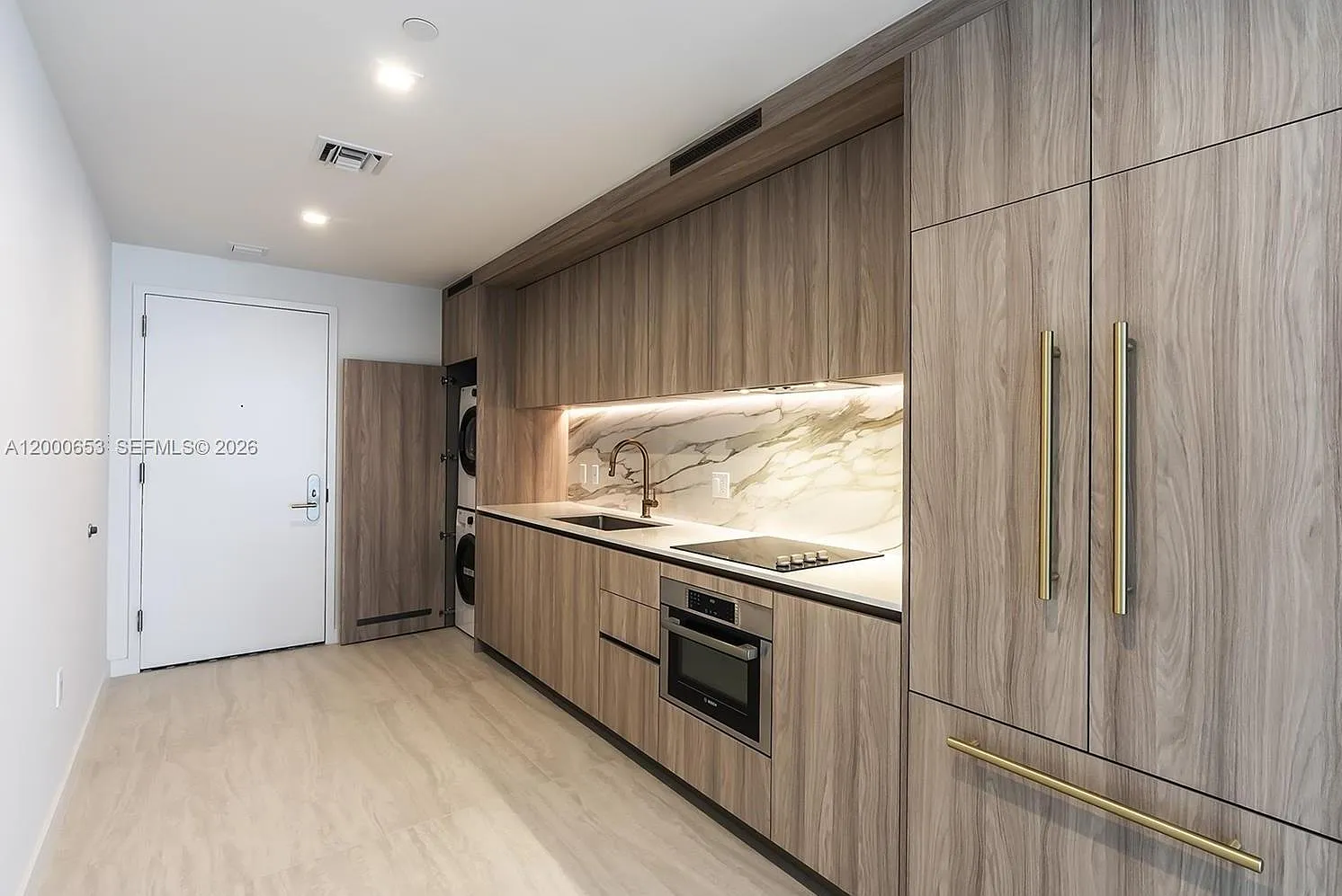 Viceroy Residence — Photo 4