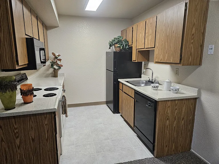 Classic Kitchen (Cypress/Spruce)