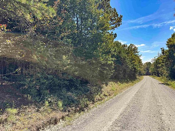 3rd image of 1500 Pole Ranch Rd