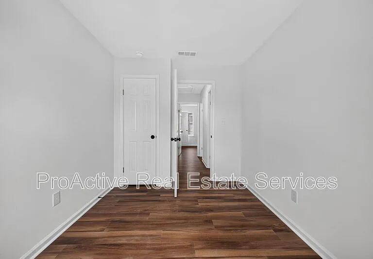 1031 Still Harbor Cir — Photo 19