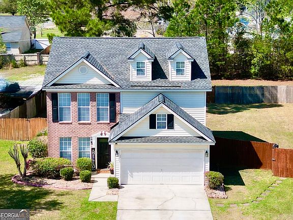 2nd image of 279 Longleaf Cir