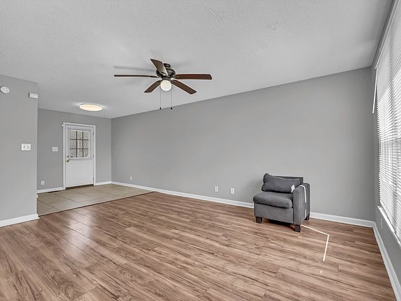 3rd image of 773 Spees Dr