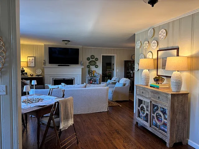 3 bed, 1816 sqft, $2,200 — Photo 3