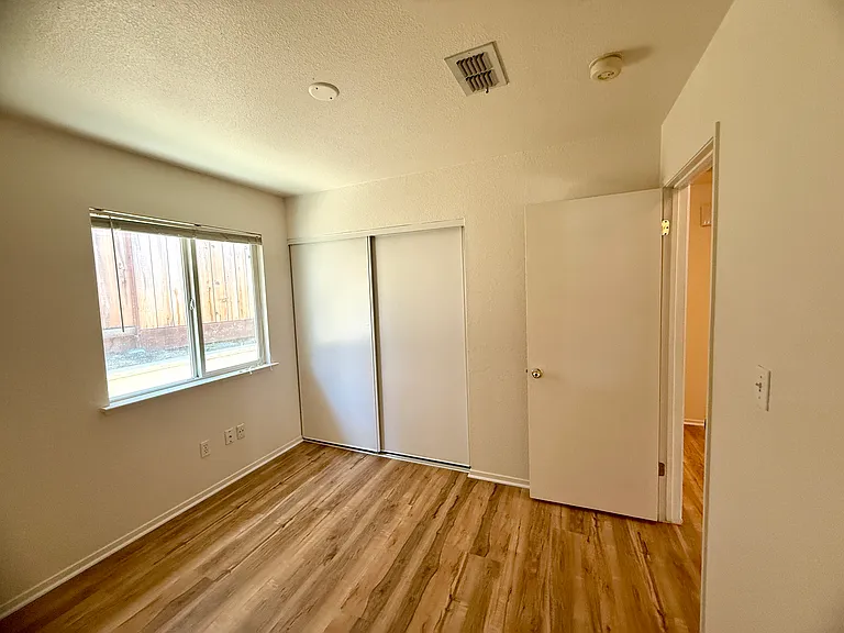 4901 Hillridge Way — Photo 16