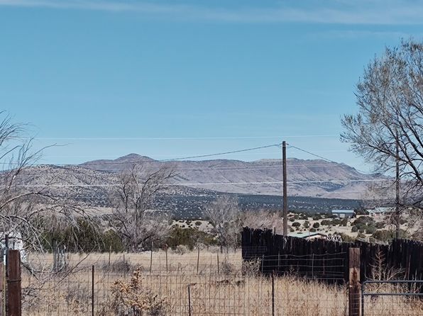 1008 1st St, Magdalena, NM 87825