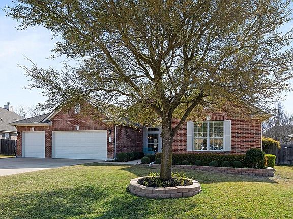 3rd image of 3012 Cajuiles Dr