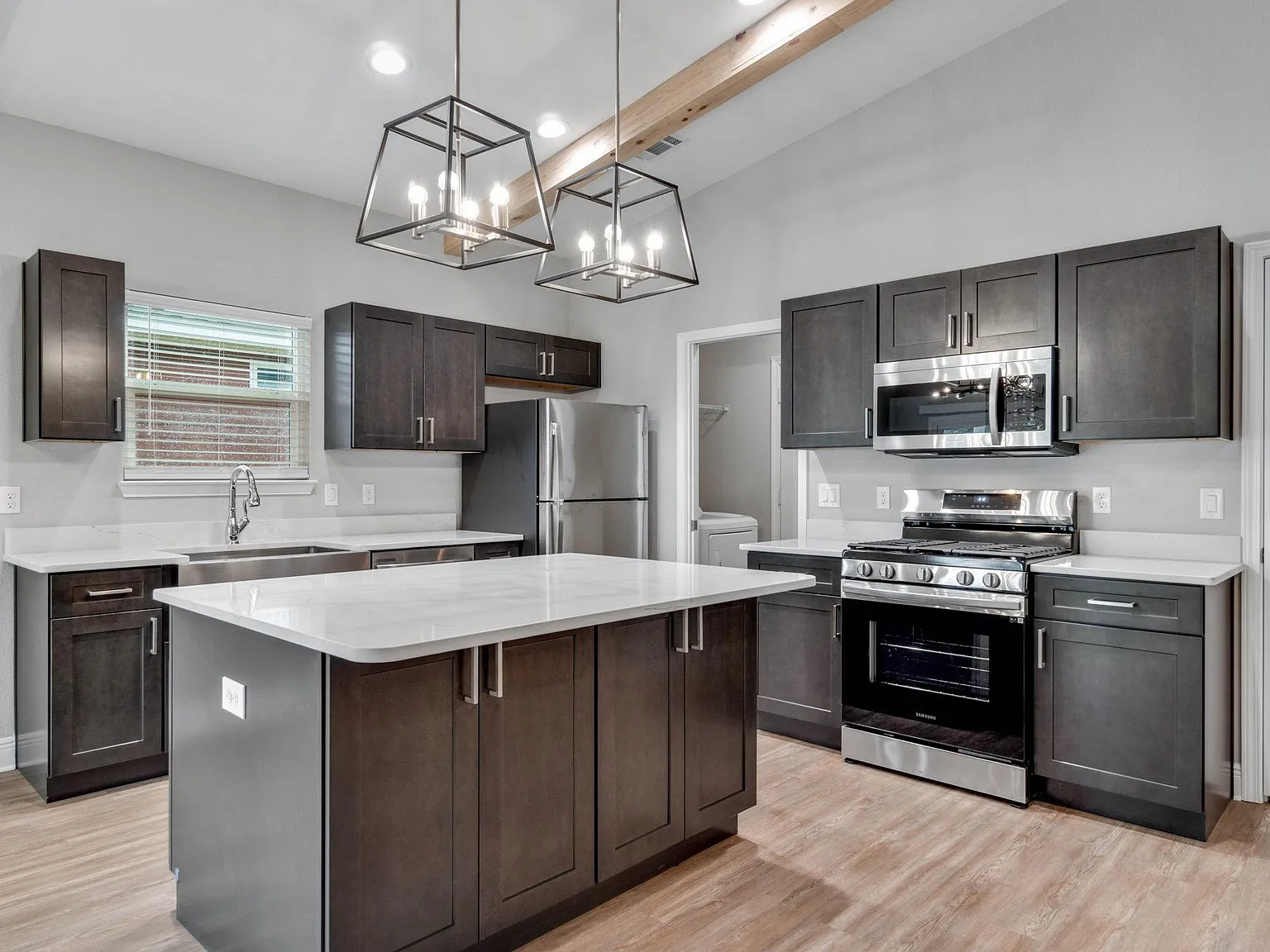3 bed, $2,150 — Photo 3