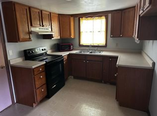 23 Brewer Rd, Danville, IL 61834