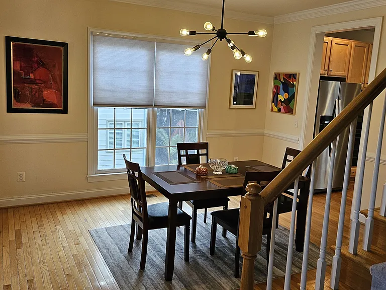 2339 Sandburg St — Photo 39