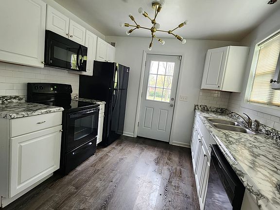 2nd image of 650 Bunker Hill Ave
