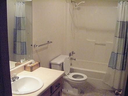 4th image of 2726 Adeline St #A
