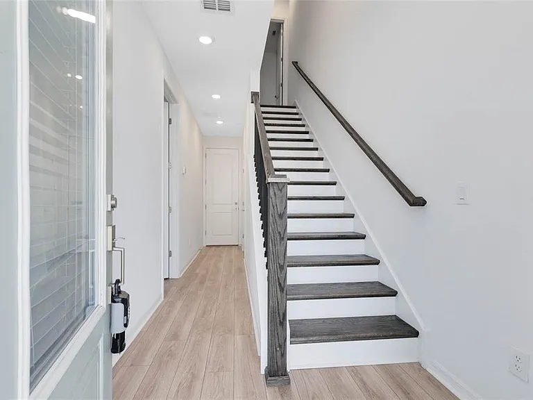 8472 Sperry St — Photo 2