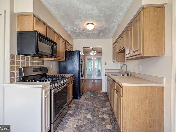 5th image of 14510 William Carr Ln