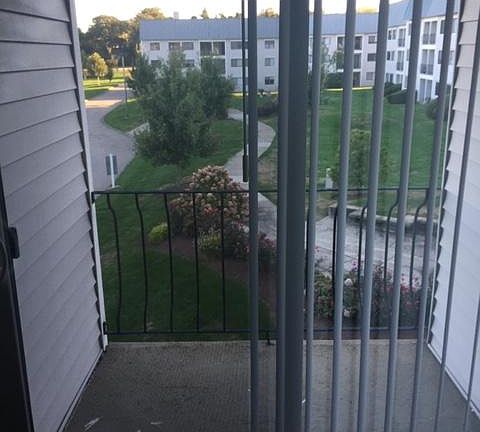 5th image of 5 Admiralty Dr APT 5