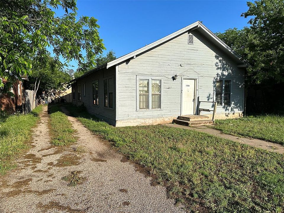 2nd image of 1526 Hickory St