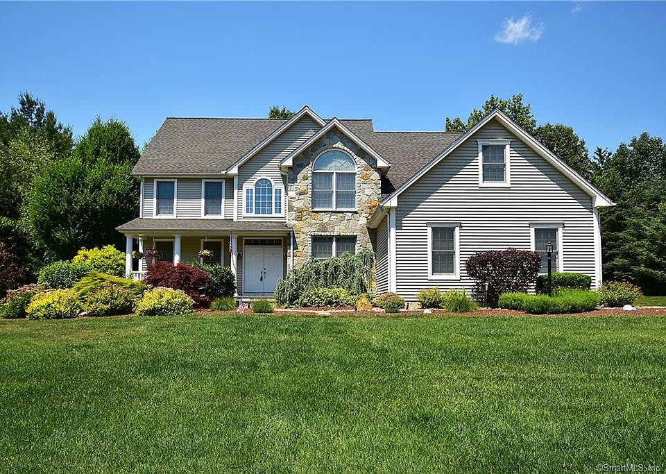 1st image of 25 Green Ln