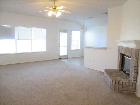 4th image of 2420 Concina Way