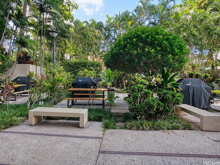60 N Beretania St #2403-2403-2403 — Photo 5