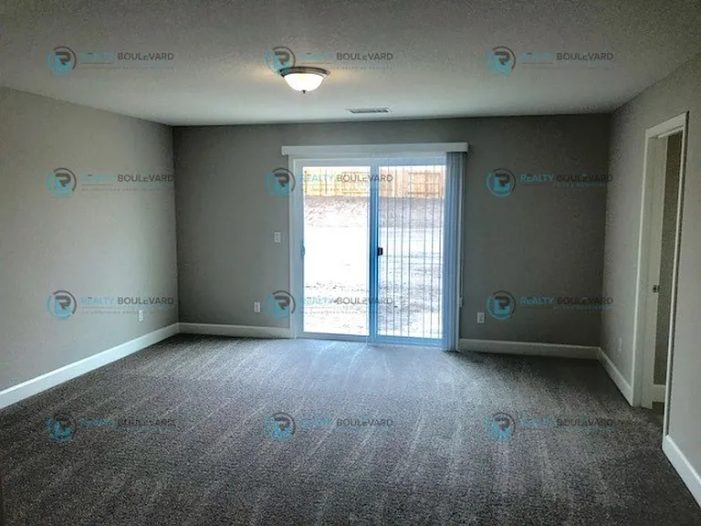 1110 Saffron Woods Way — Photo 12