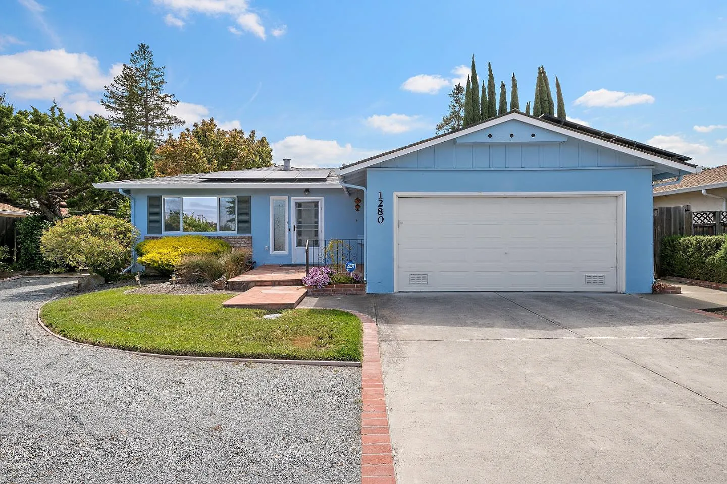1280 Theresa Ave photo 1