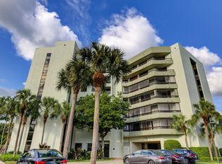 6463 La Costa Dr #PENTHOUSE 702, Boca Raton, FL 33433