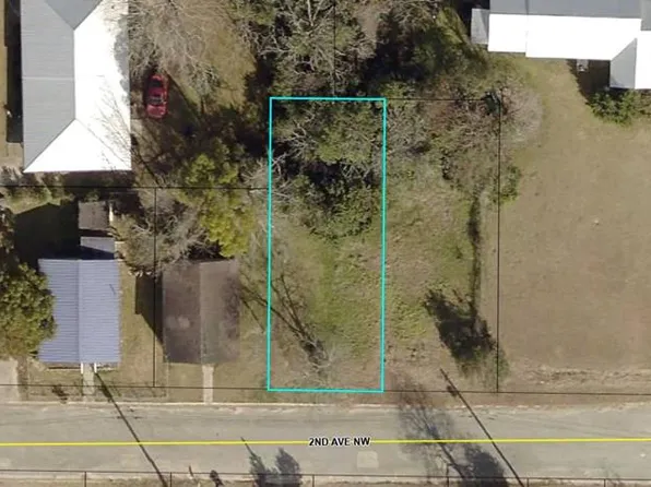 312 2nd Ave NW, Moultrie, GA 31768
