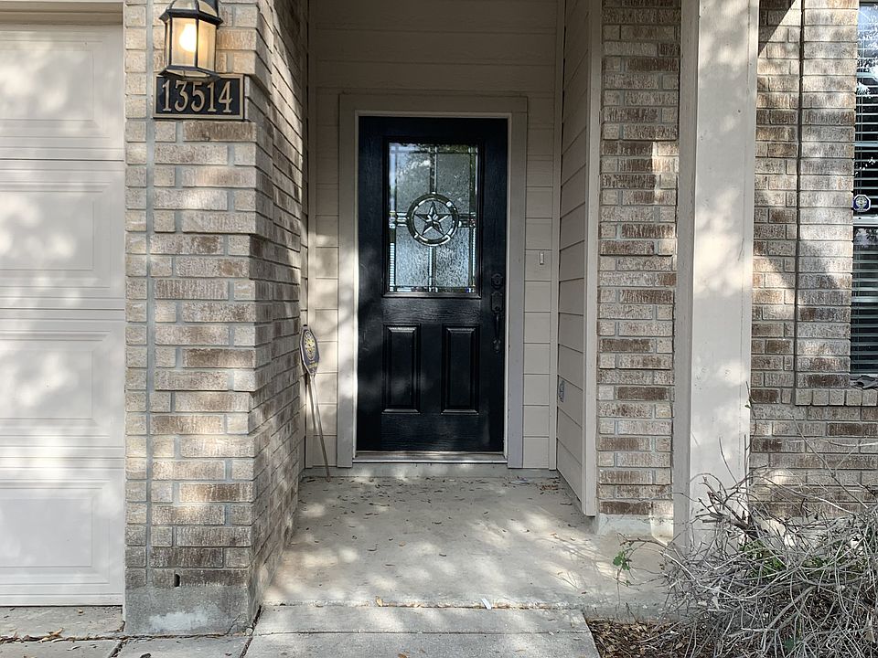Front Entry - Exterior