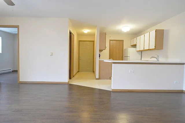 1584 W Crystal Rock Ct #2B — Photo 6