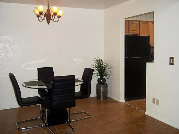 625 S Prudence Rd #205 — Photo 10