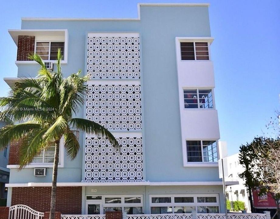 1st image of 158 Ocean Dr APT 406