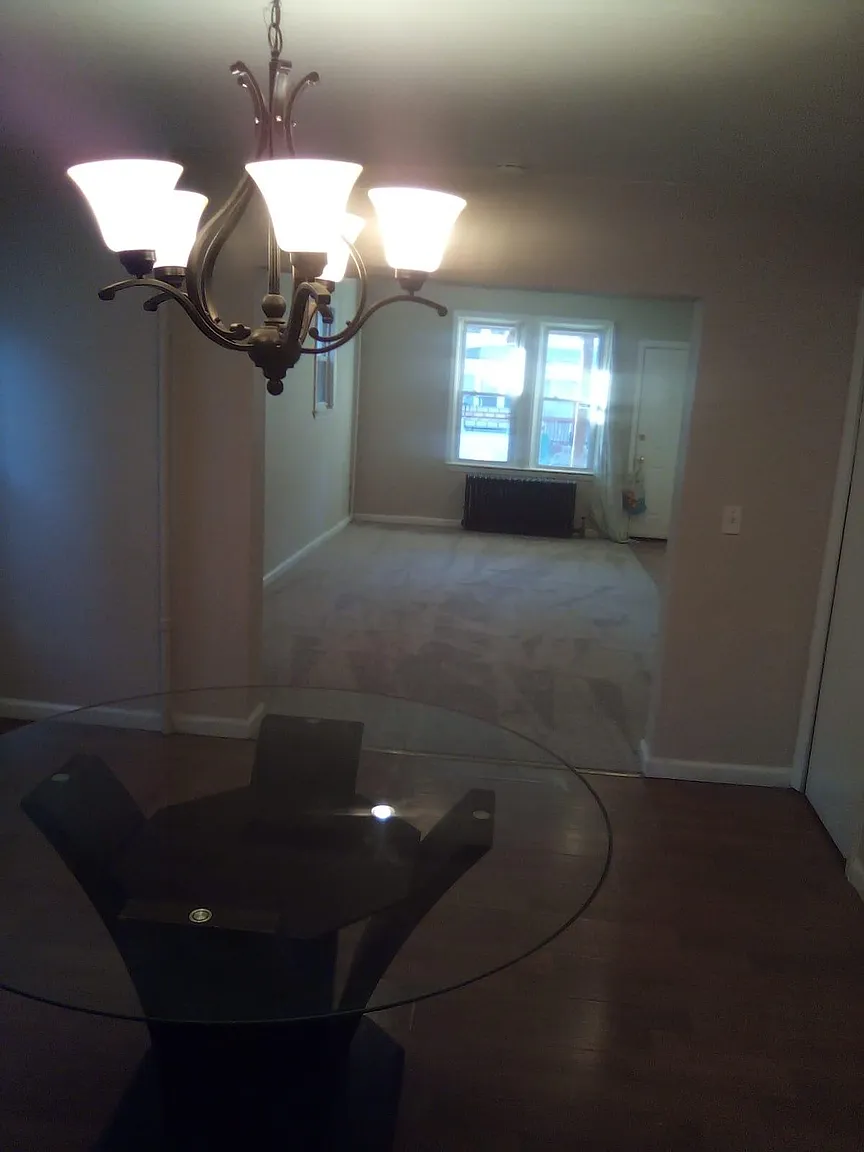 56 Laurel Ave photo 1