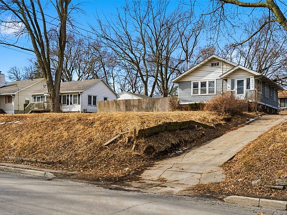 2nd image of 2016 30th St