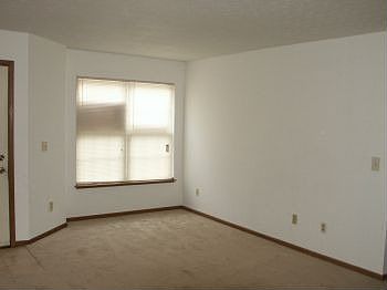 2nd image of 2141 Gables Lake Dr