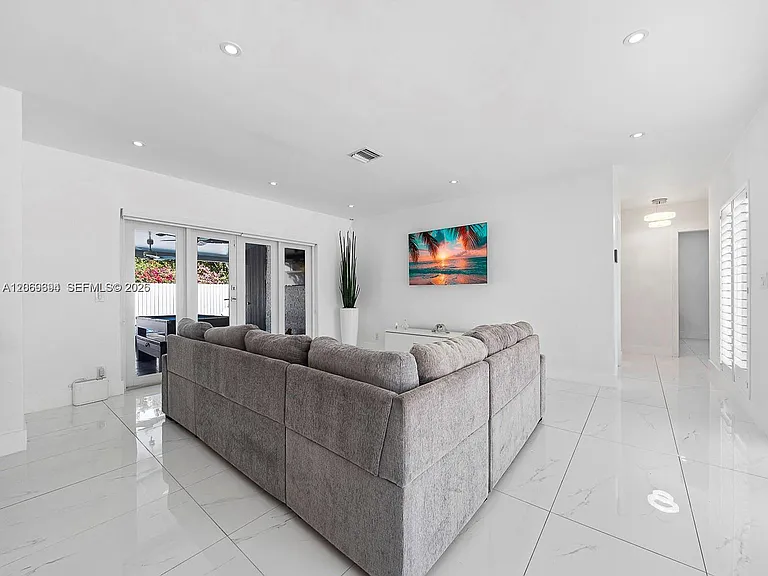 6951 Miami Lakeway S — Photo 18