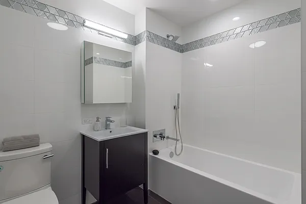 Rented by REAL New York | media 9