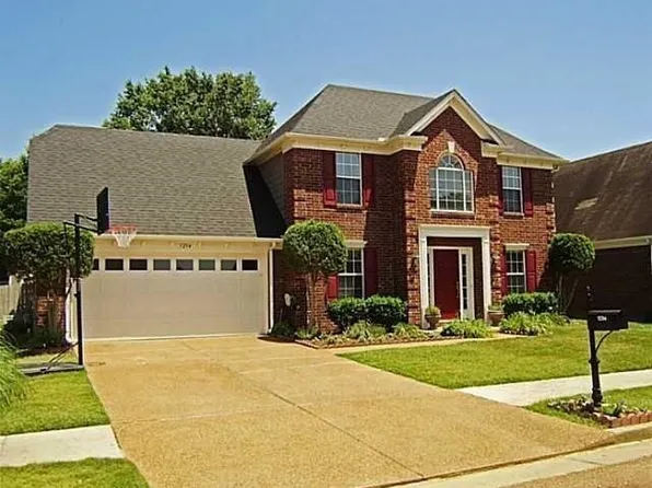 1294 River Bank Dr, Collierville, TN 38017