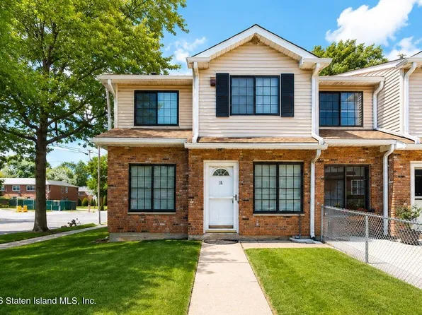 16 Ferndale Ct, Staten Island, NY 10314