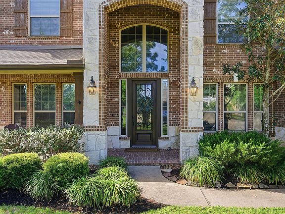 2nd image of 21103 Barton Hollow Ln
