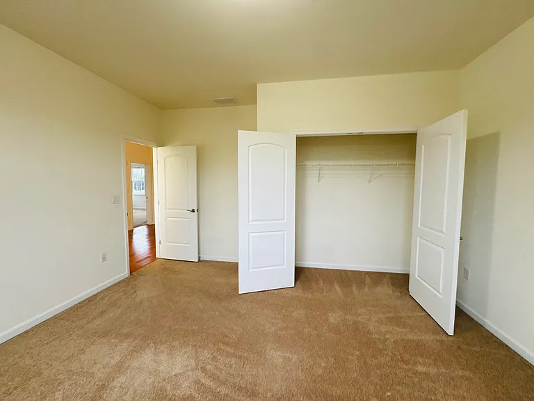 557 W Birdie Ln — Photo 16