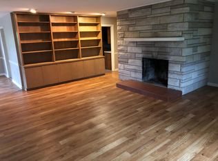 5665 Clinton Rd, Paducah, KY 42001