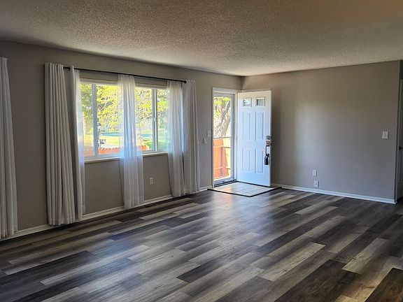 4th image of 2700 Golfmore Dr #5C